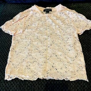 Streetwear society size small colour baby pink